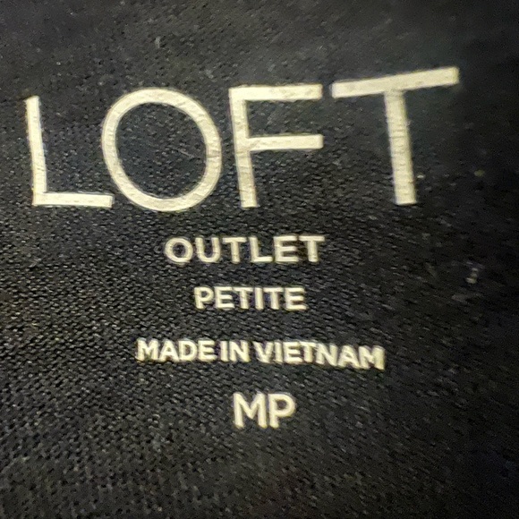 Loft Black & White Patterned Blouse! - Picture 12 of 13